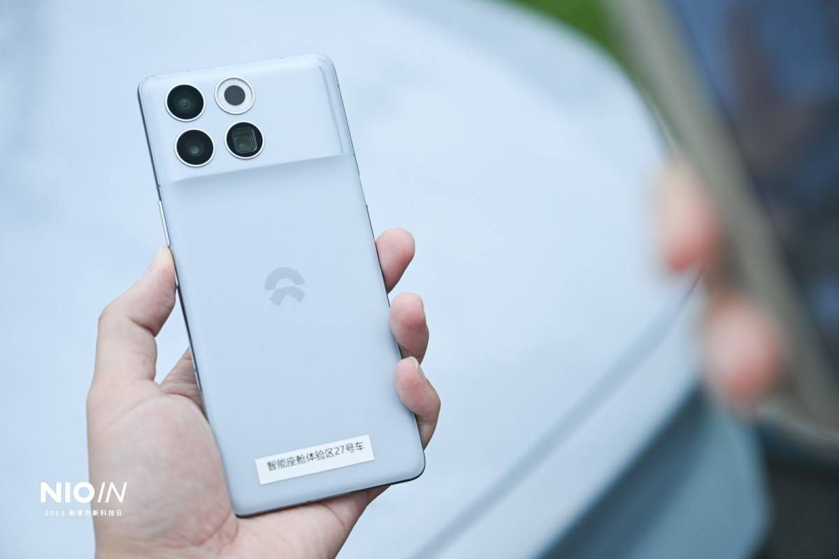 蔚来为什么做 NIO Phone 手机？我找到这些答案