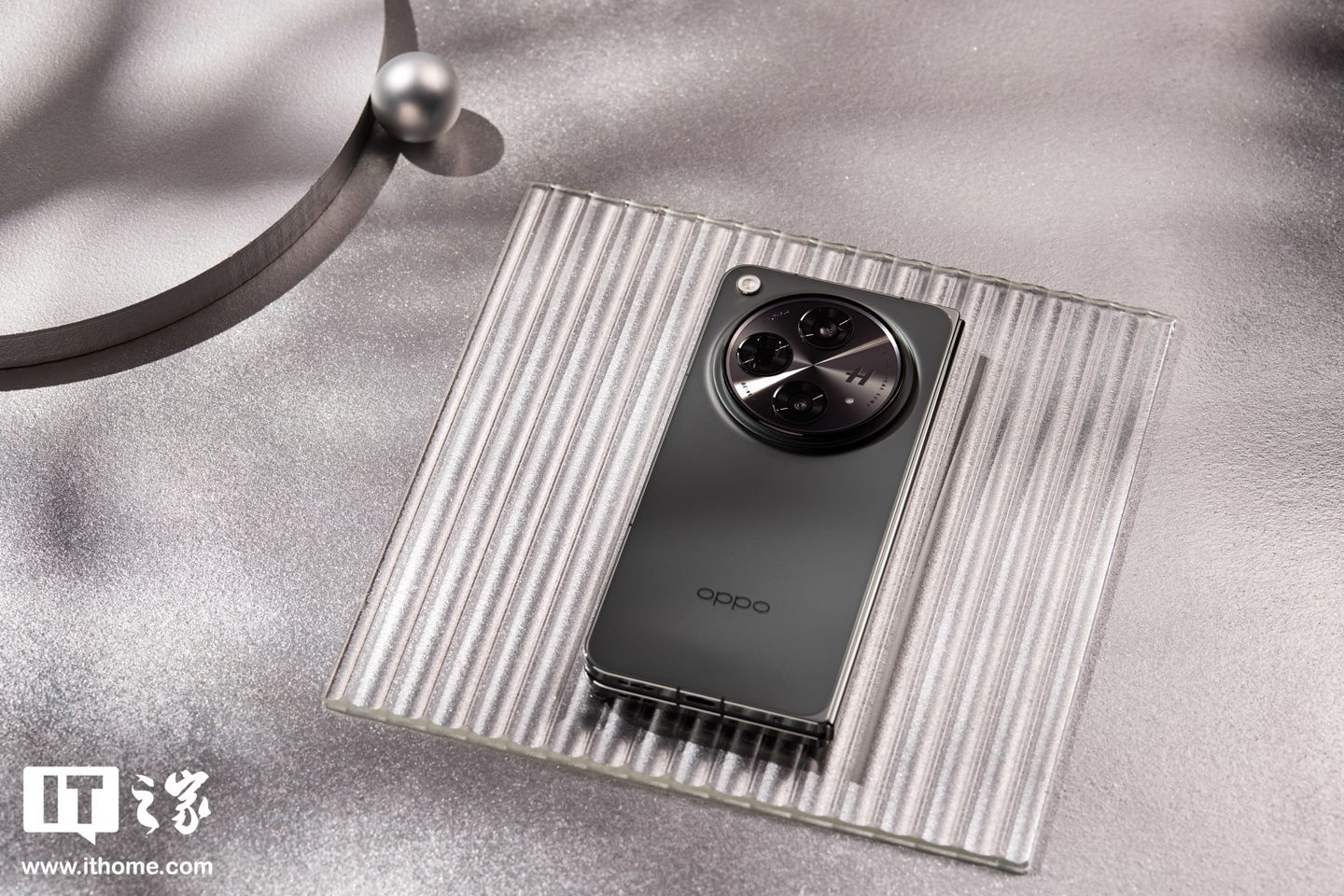 9999 元起，OPPO Find N3 / 典藏版折叠屏手机图赏
