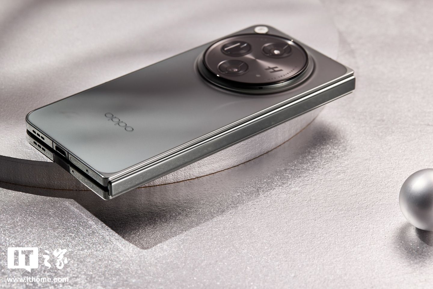 9999 元起，OPPO Find N3 / 典藏版折叠屏手机图赏