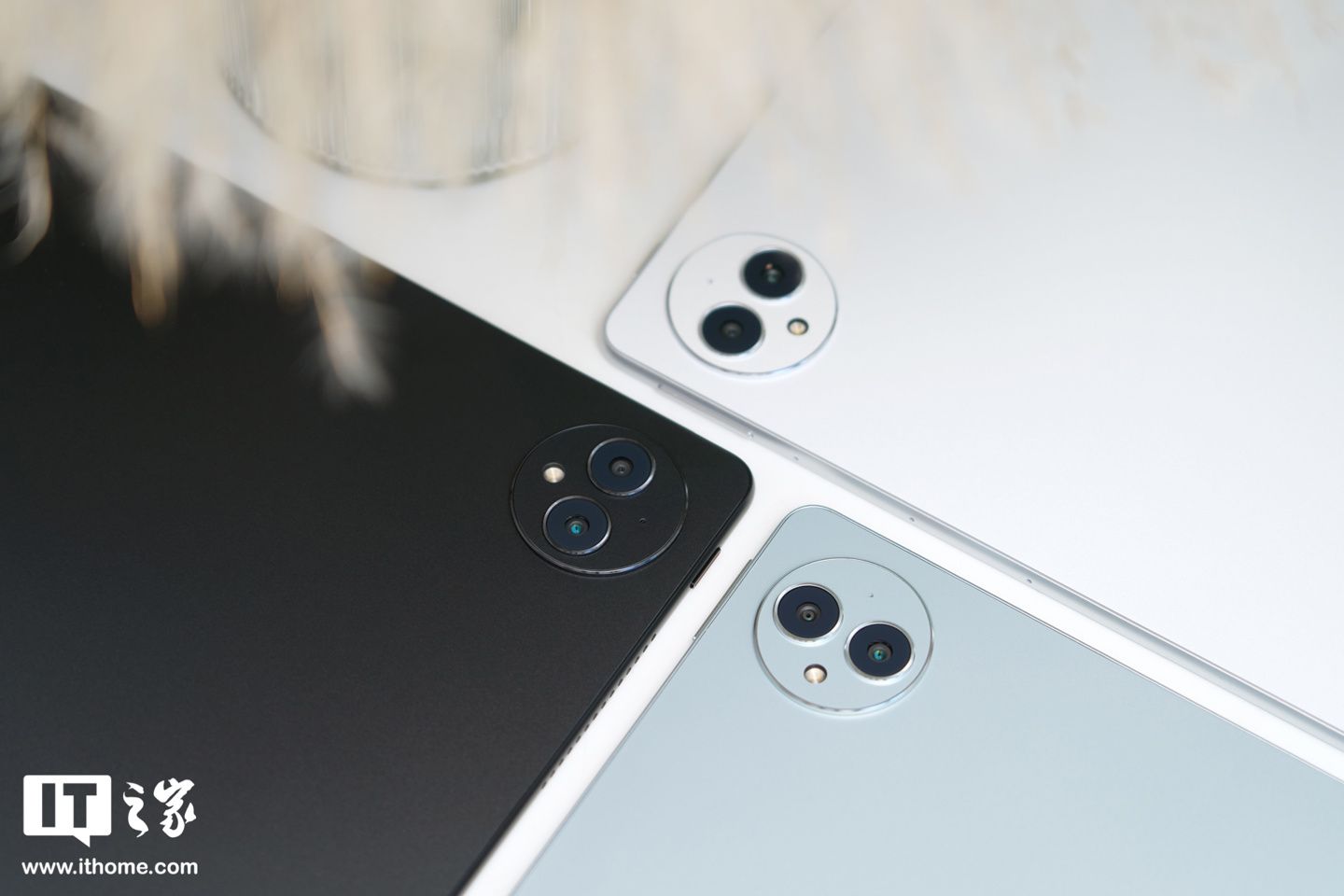 无边设计，破界而生！华为 MatePad Pro 13.2 英寸星闪平板图赏