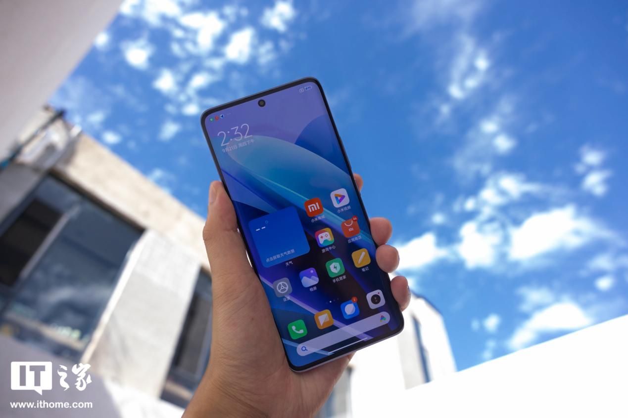 Redmi Note 13 Pro + 手机体验：中端机卷出新高度