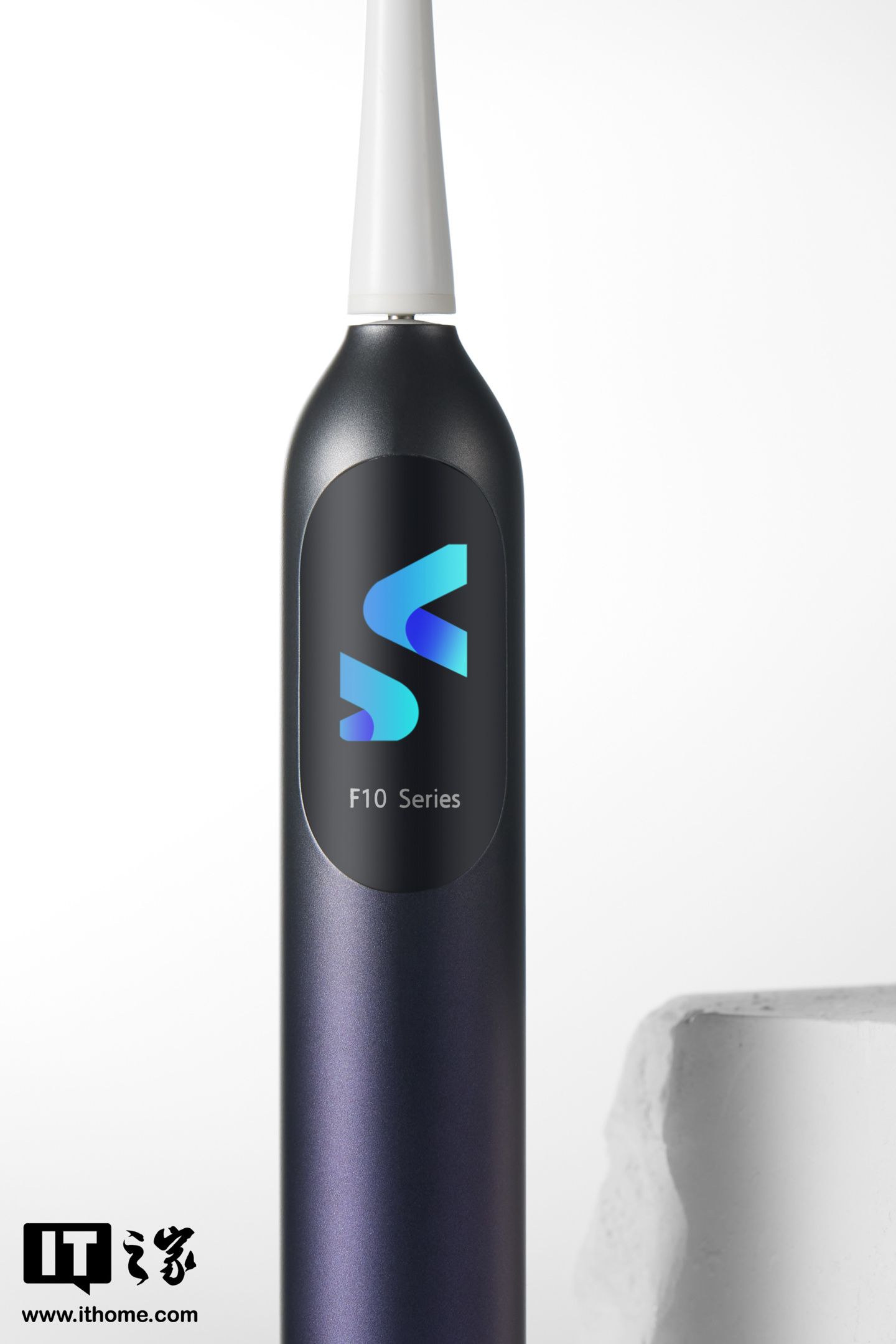 usmile 笑容加双面屏数字牙刷 F10 PRO 图赏：独特双面屏设计，刷牙可视化