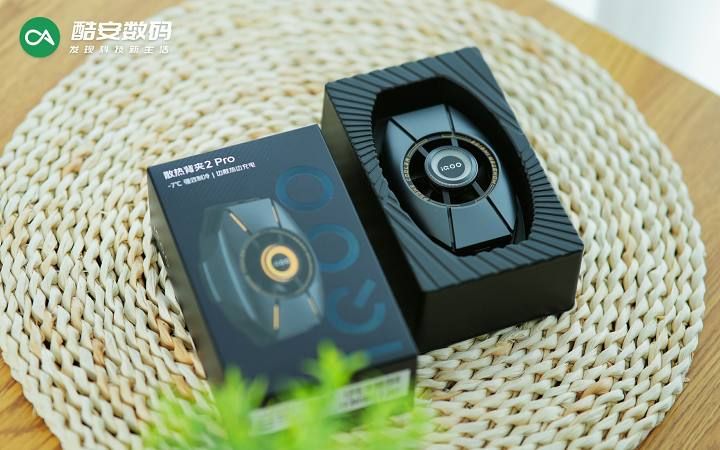 极摩客 K1 &amp; 极摩客 G1 · 图赏】