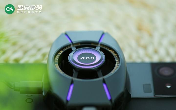 极摩客 K1 &amp; 极摩客 G1 · 图赏】