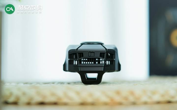 极摩客 K1 &amp; 极摩客 G1 · 图赏】