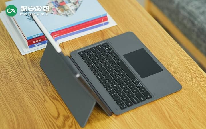 vivo X Flip「菱紫」· 真机图赏】