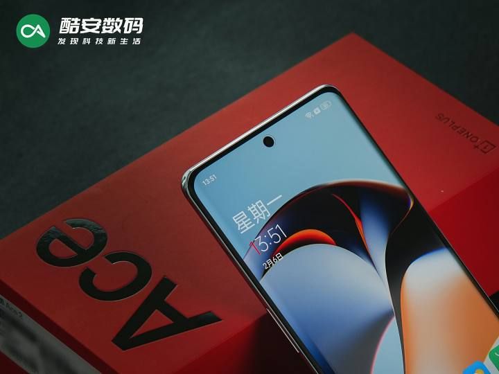 一加 Ace 2 冰河蓝 · 开箱图赏】