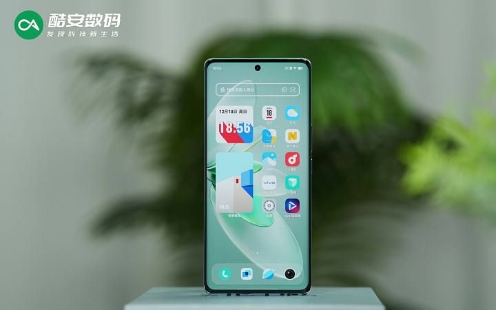iQOO 11 传奇版 · 开箱图赏】