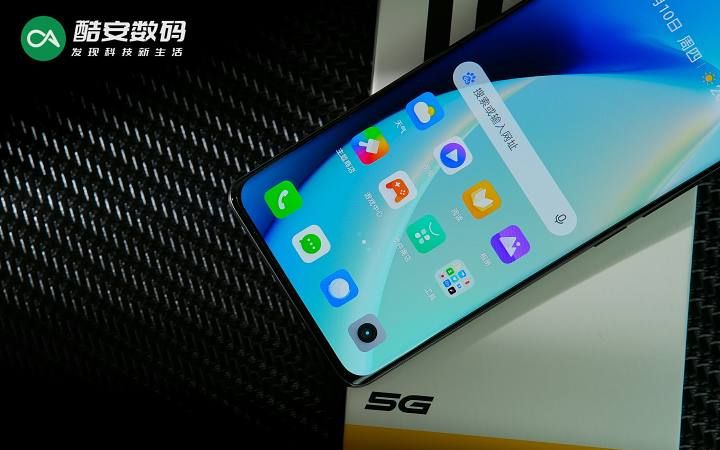 真我10 Pro+ 夜 · 开箱图赏】
