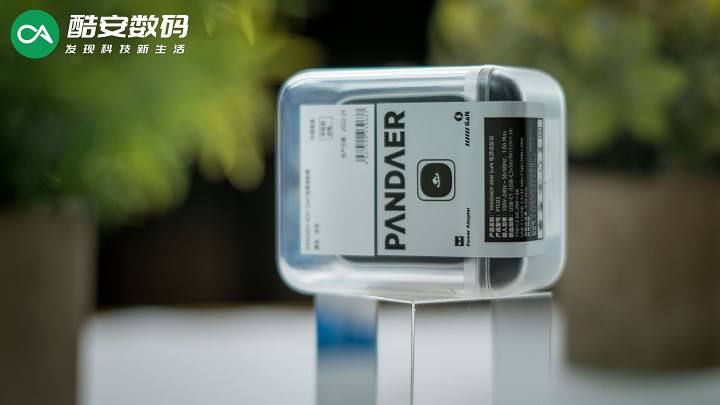 #酷安数码# PANDAER 40W AI 小电视潮充 · 图赏】