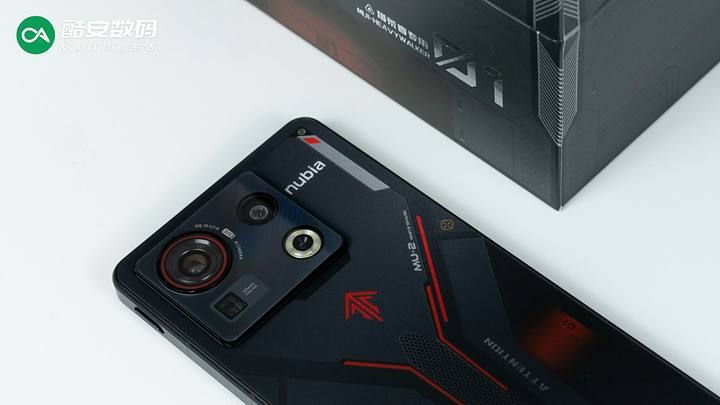 努比亚 Z40S Pro 灵笼限定版开箱图赏】