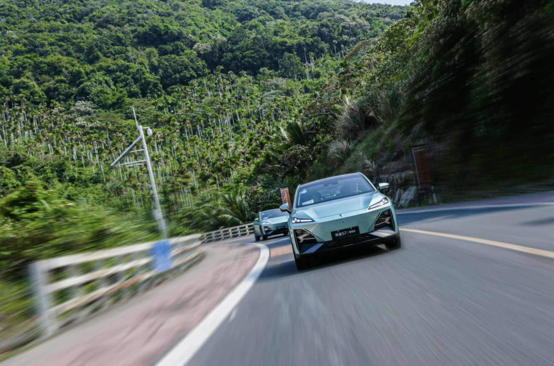 20 万的纯电 SUV，彻底「杀疯了」