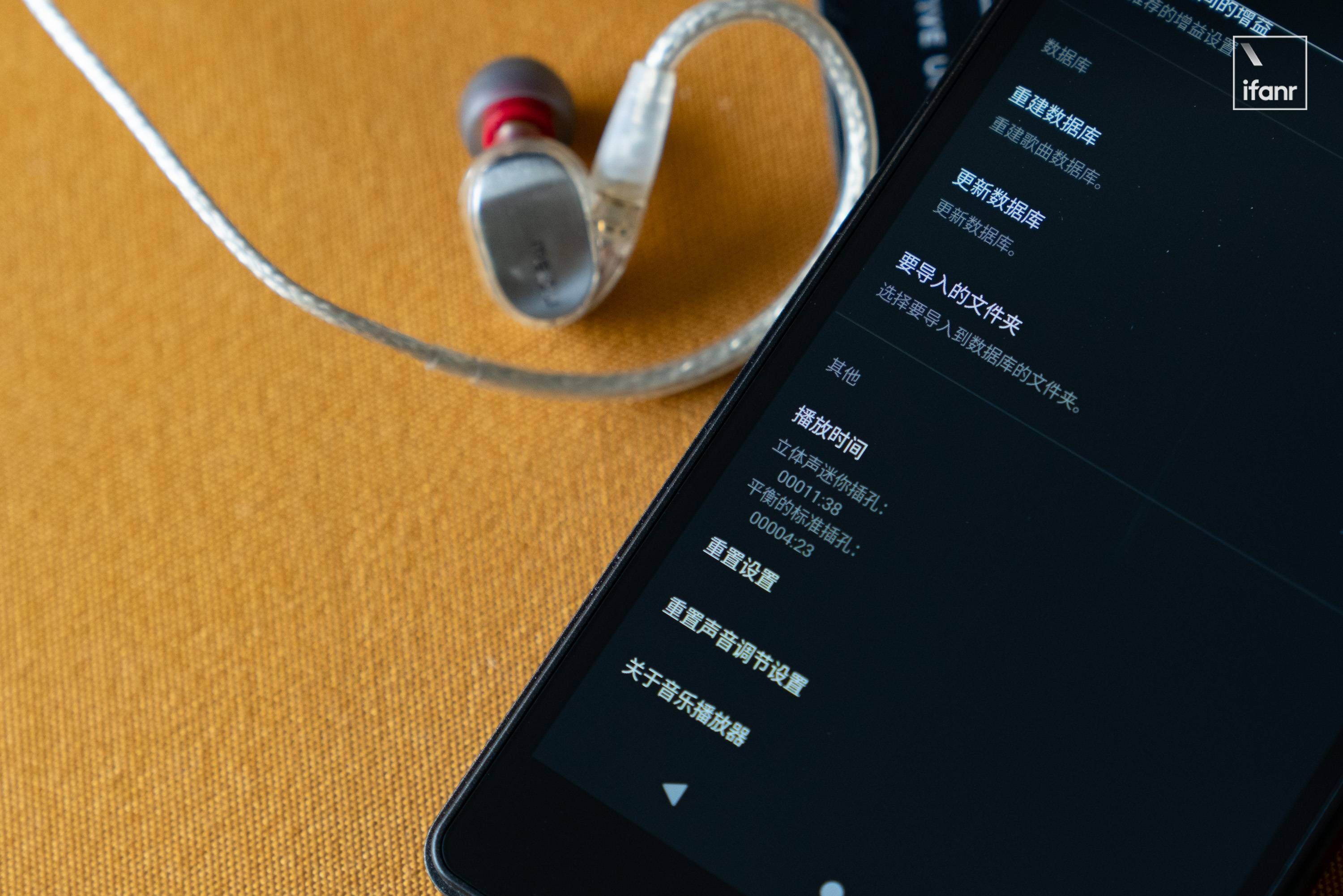 索尼 NW-ZX700 体验：更便携的「小黑砖」，随身醇音的工程级进化