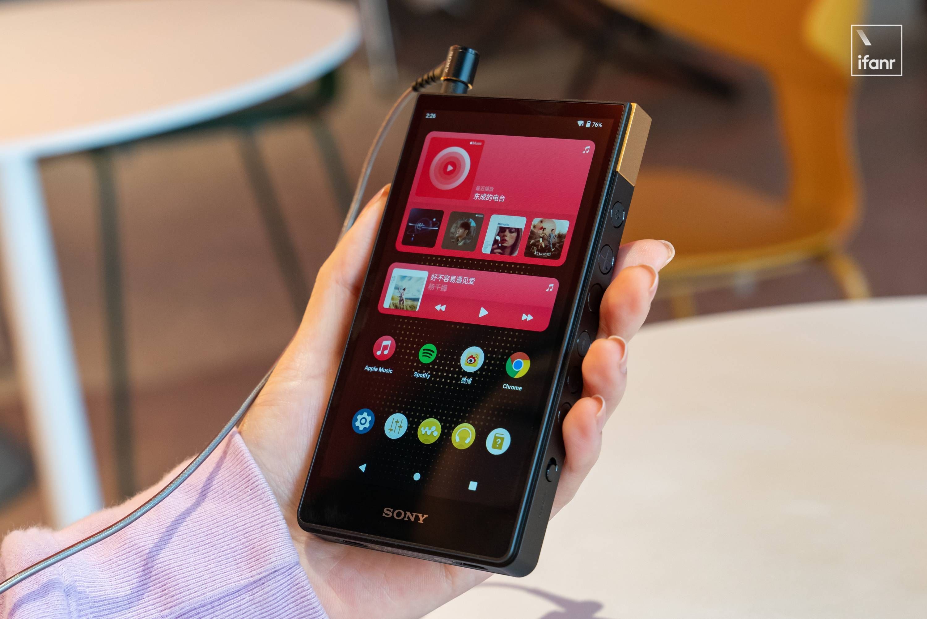 索尼 NW-ZX700 体验：更便携的「小黑砖」，随身醇音的工程级进化