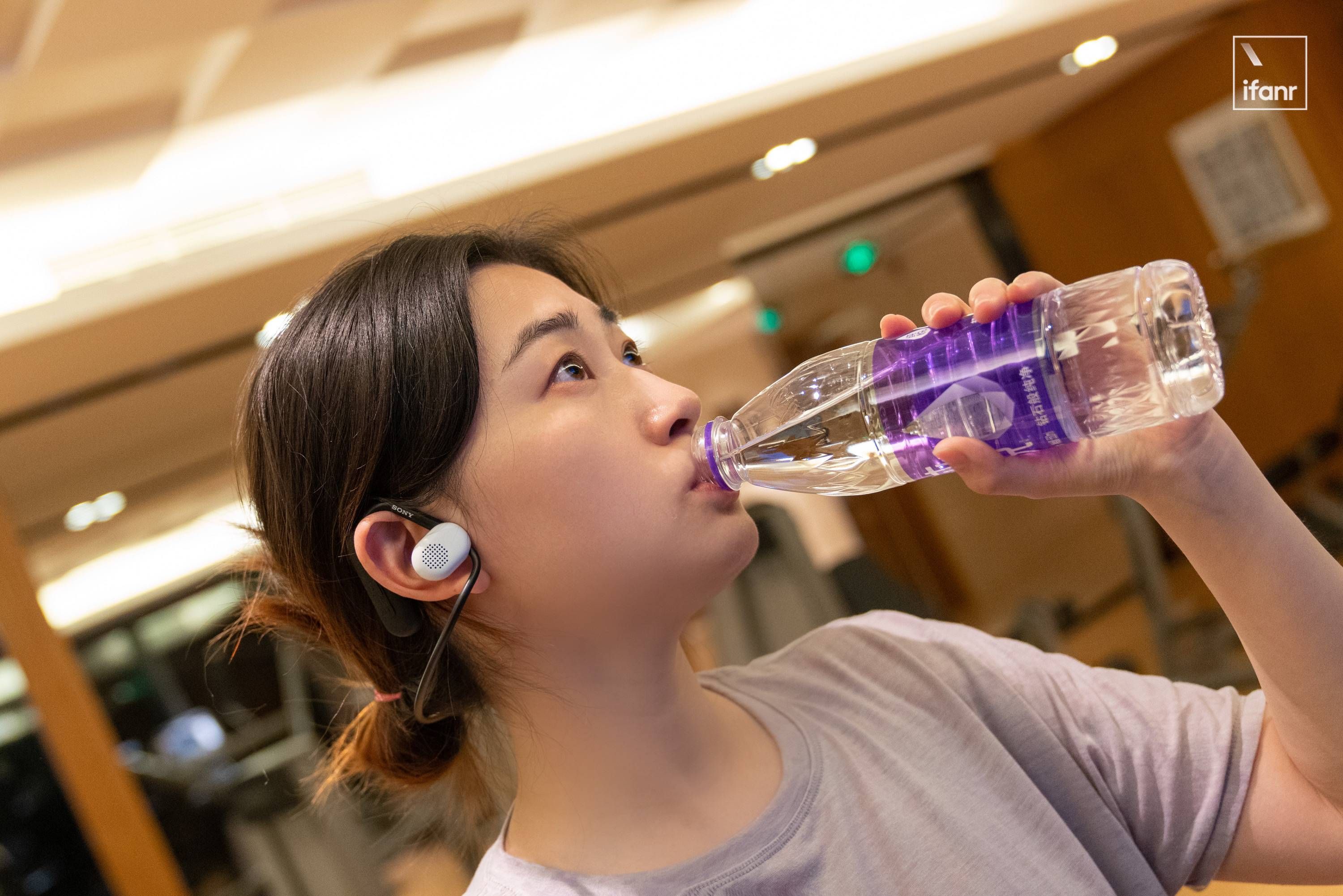 索尼 Float Run 首发体验：一副敞开仍好听的运动耳机