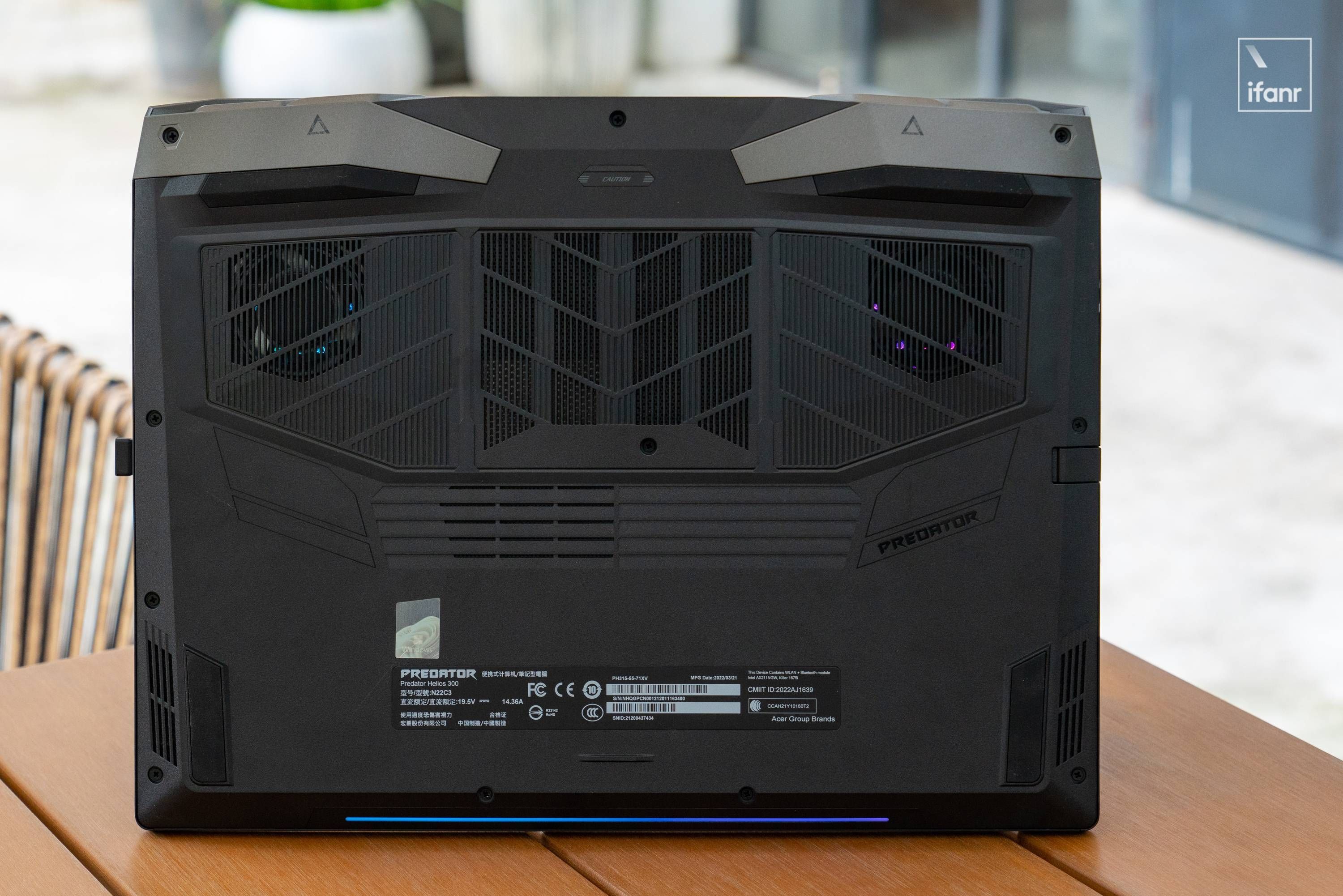 Acer 掠夺者战斧 300 游戏本体验：标压 12 代酷睿 i7 提升明显