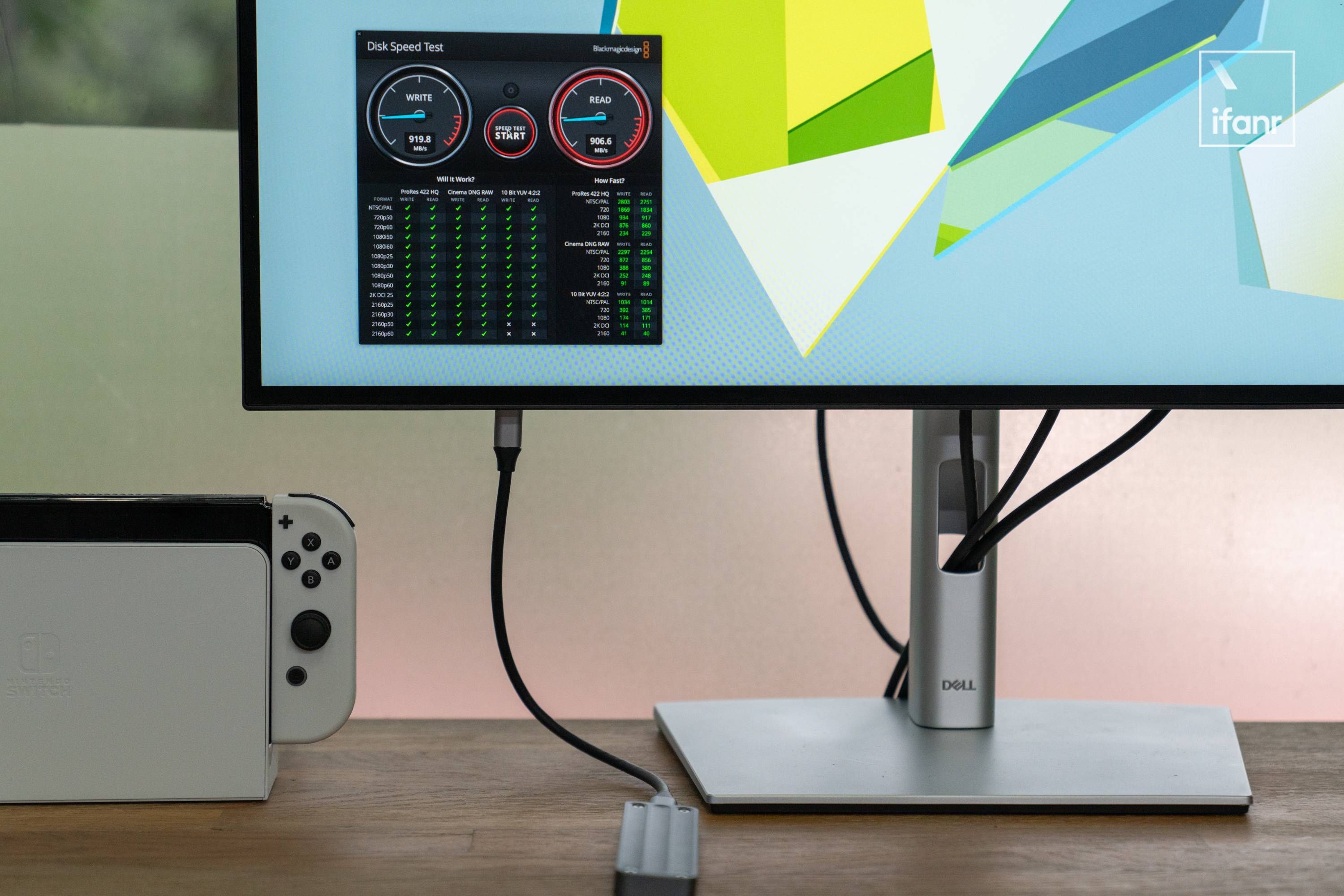 首发 4K IPS Black 技术，戴尔 U2723QE 显示器体验
