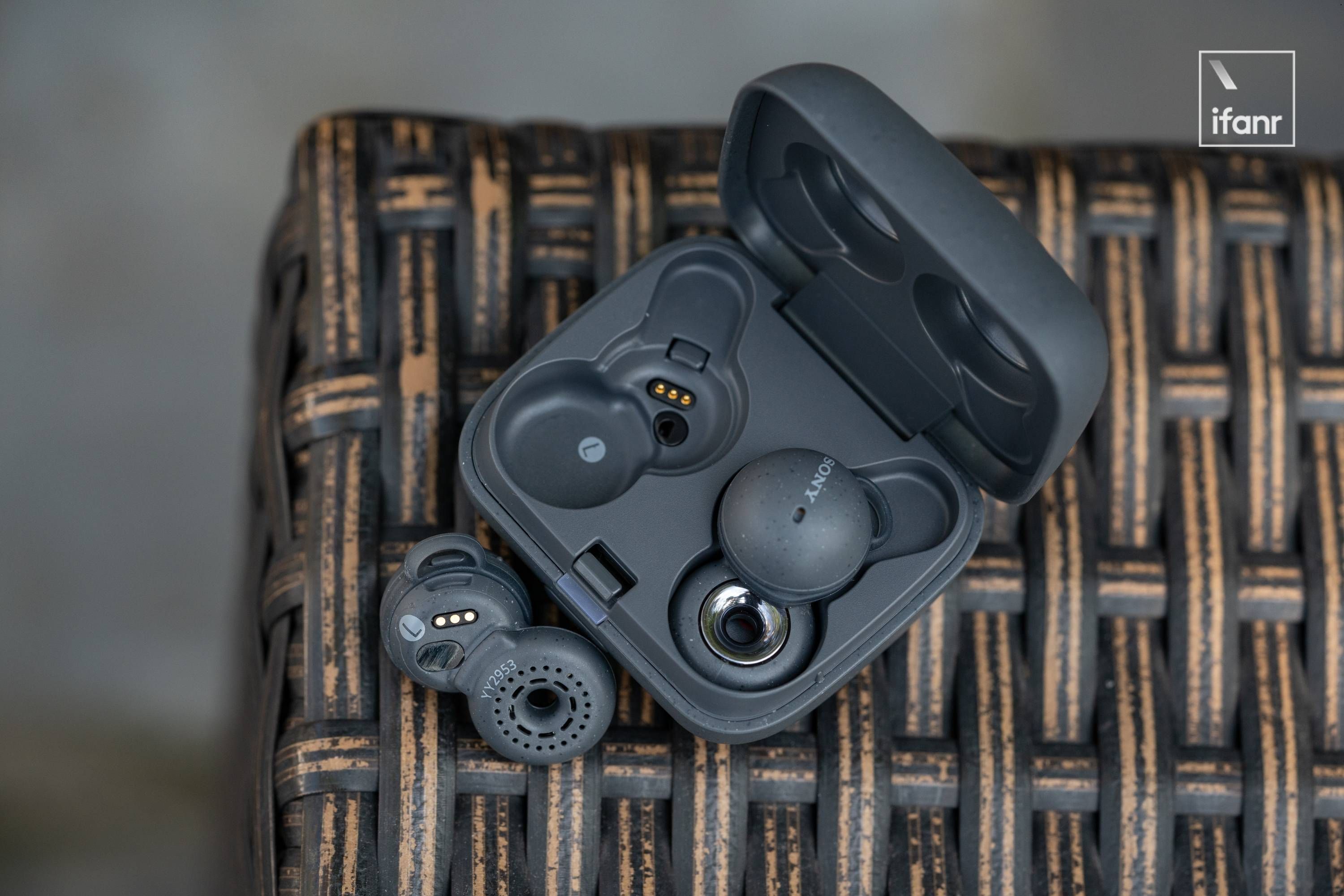 索尼 LinkBuds 首发体验：环境音全开，对标 AirPods 的开放式耳机