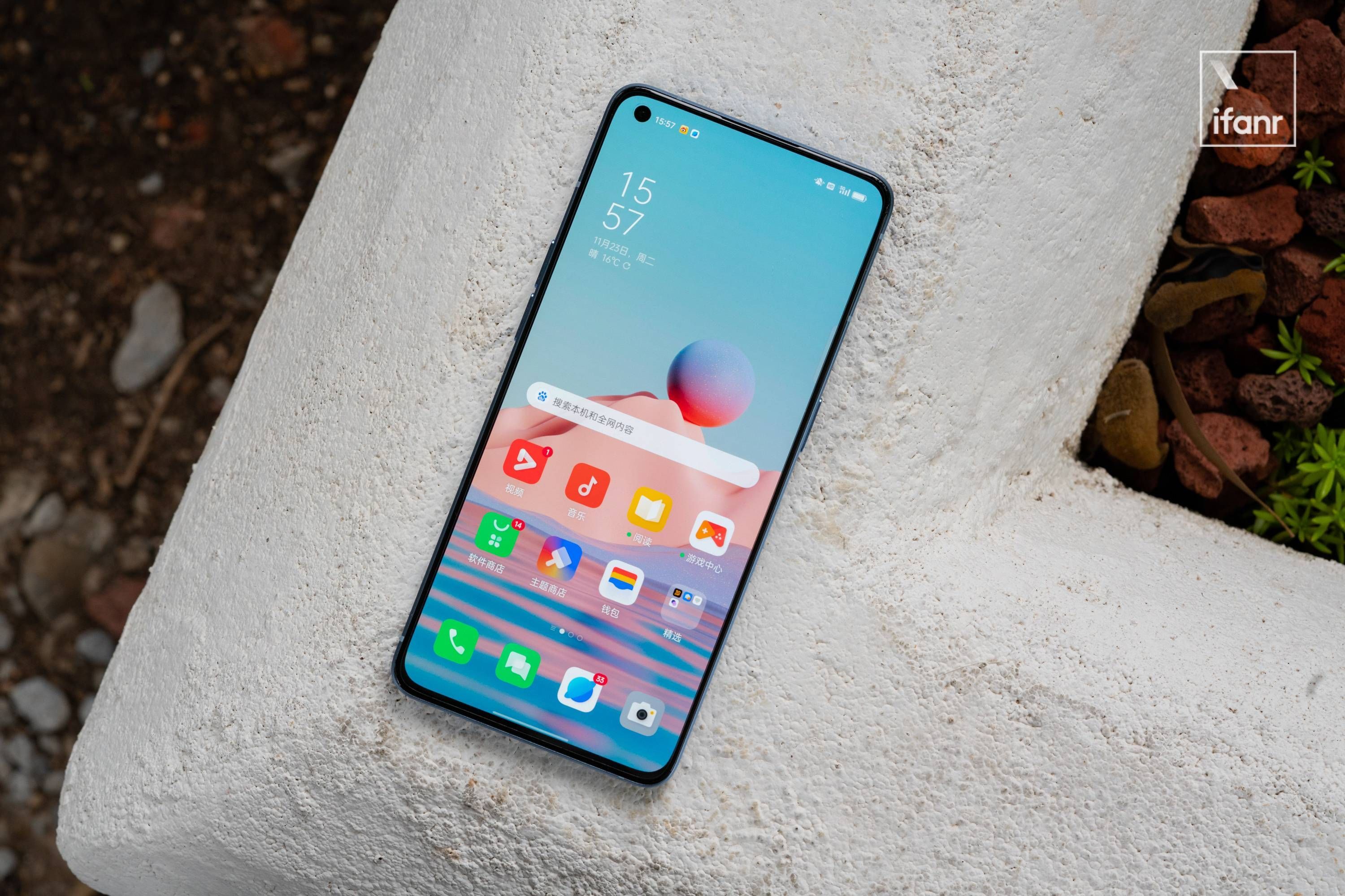 OPPO Reno7 Pro 评测：超感光猫眼镜头会发光