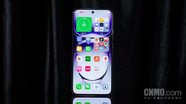OPPO Reno12系列，全网测评深度剖析 AI 引领潮流