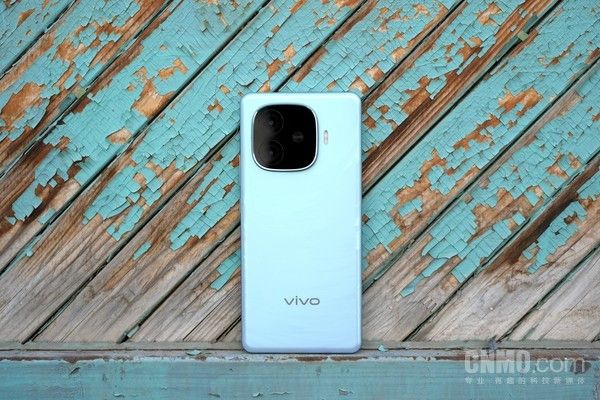 Vivo Y200 GT，6000mAh电池让你手机续航更持久