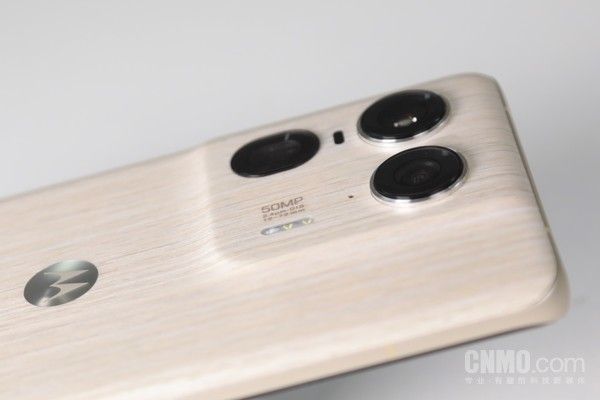 美学与科技的完美融合，Moto X50 Ultra首发评测