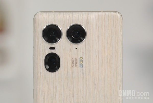 美学与科技的完美融合，Moto X50 Ultra首发评测