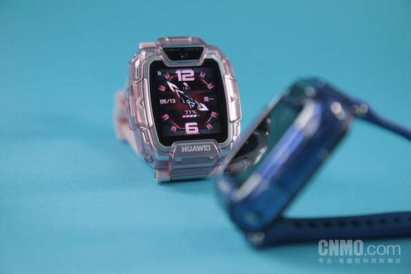 华为儿童手表5 Pro，首创安全卫士权威认证，保护孩子的宝贵时间
