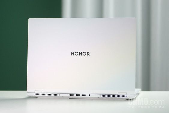 荣耀MagicBook Pro 16，轻薄性能与专业设计的完美结合