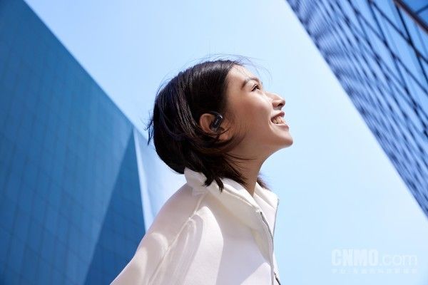 Shokz OpenFit Air，让你的耳朵自由呼吸的耳机
