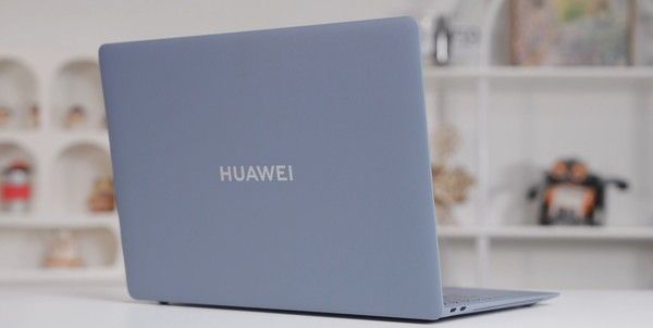 华为MateBook X Pro，AI与西装设计的完美融合