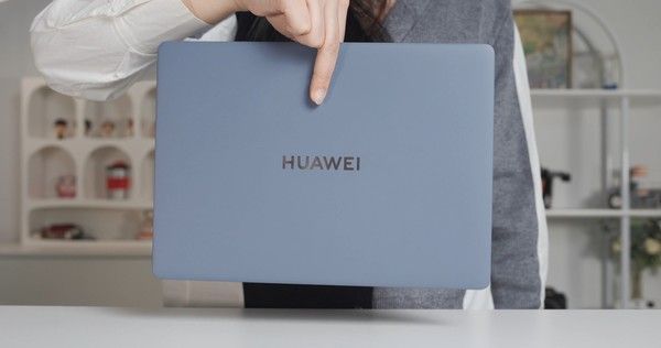 华为MateBook X Pro，AI与西装设计的完美融合