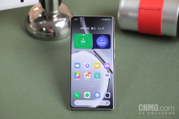真我GT Neo6 SE，旗舰射手，性能与续航并存