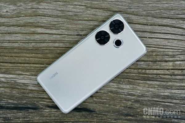 Redmi Turbo 3，搭载高通骁龙8s 打造旗舰性能普及器