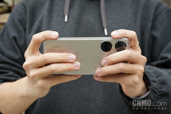 Redmi Turbo 3，搭载高通骁龙8s 打造旗舰性能普及器