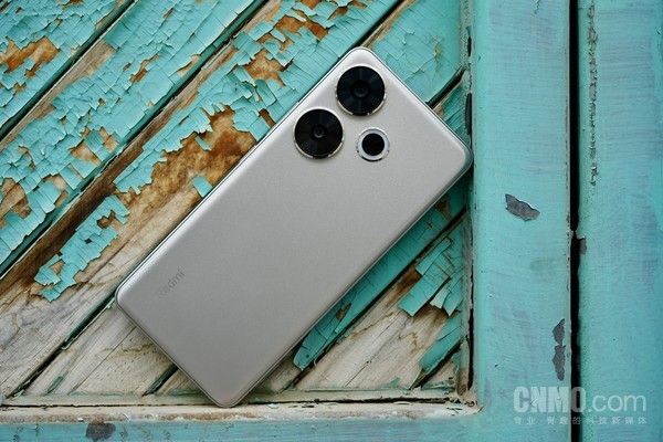Redmi Turbo 3，搭载高通骁龙8s 打造旗舰性能普及器