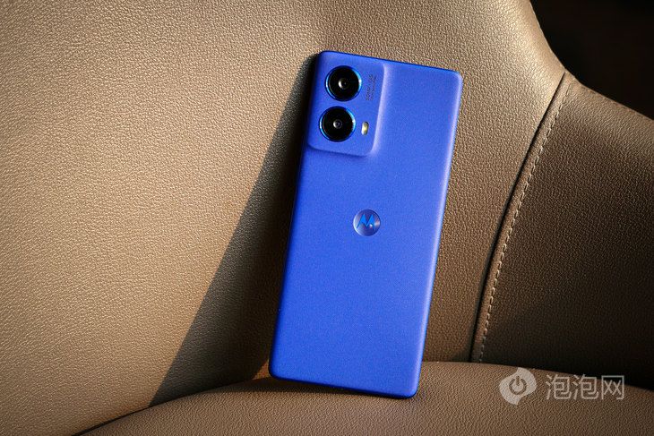 外观时尚、续航5000mAh，摩托罗拉S50 Neo评测