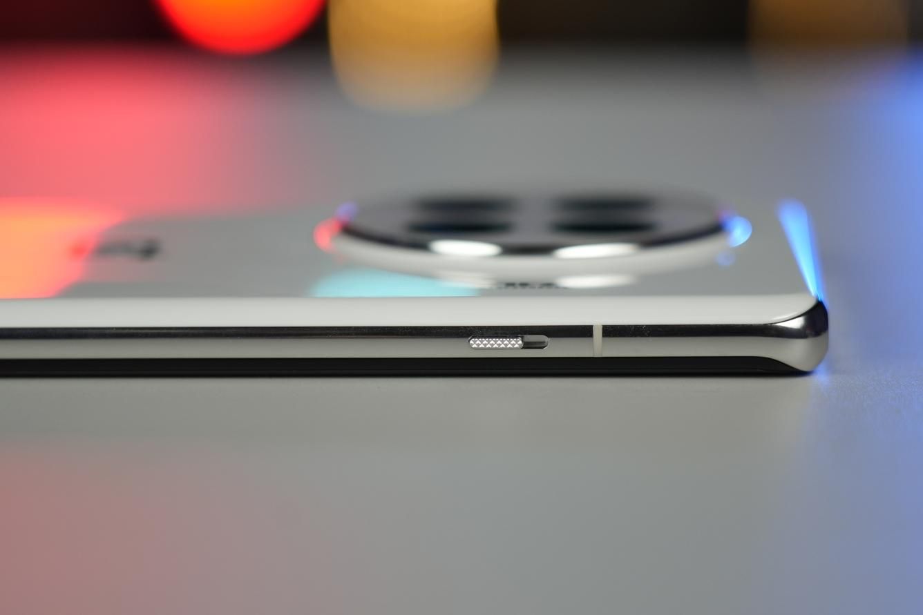 一加Ace 3 Pro，高性能和质感全面升级的旗舰手机