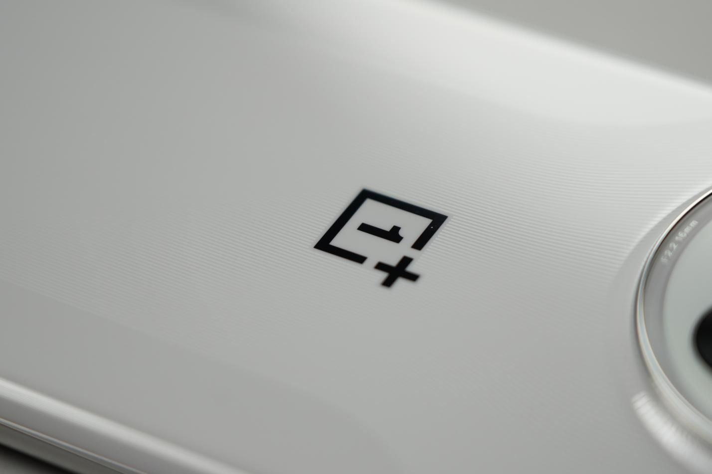 一加Ace 3 Pro，高性能和质感全面升级的旗舰手机