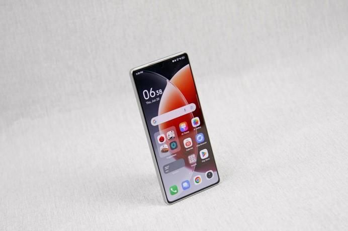 TECNO Camon 30 Pro 5G， 图像旗舰性能领先