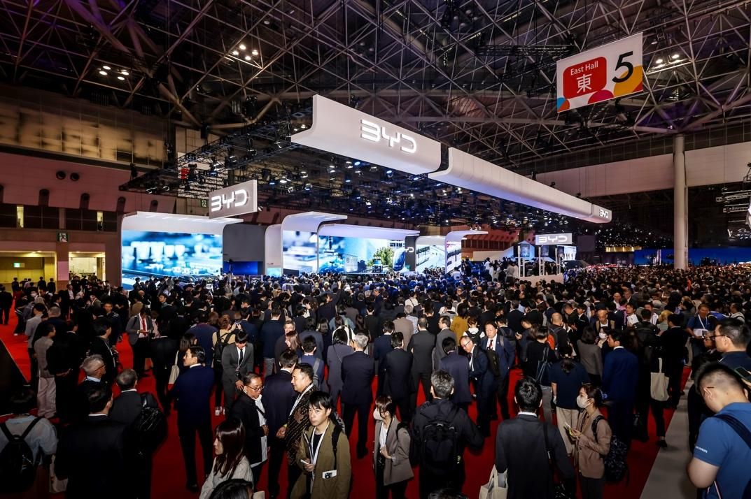全球首个600万辆新能源汽车生产线落成，比亚迪创新纪录，引领汽车行业绿色革命
