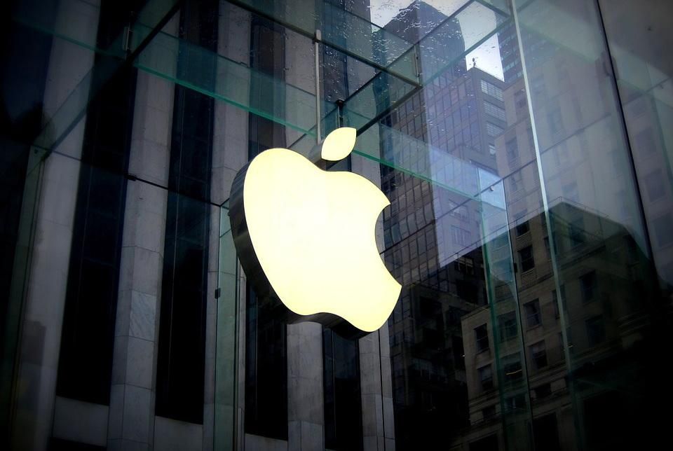 被严重误导， iPad Pro 的 RAM 型号显示为 8GB，实际上有 12GB