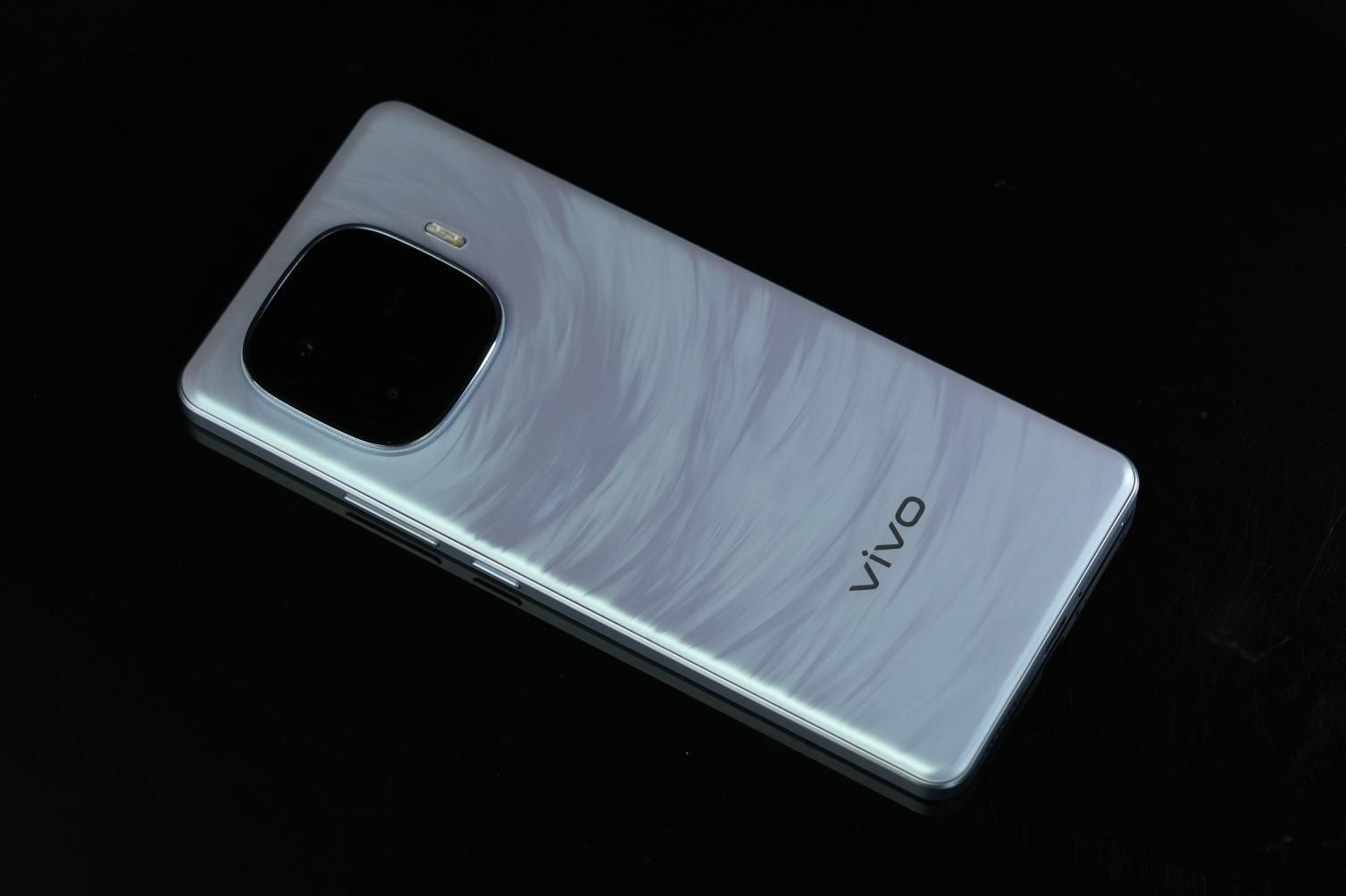 从技术角度看，简评vivo Y200/Y200 GT