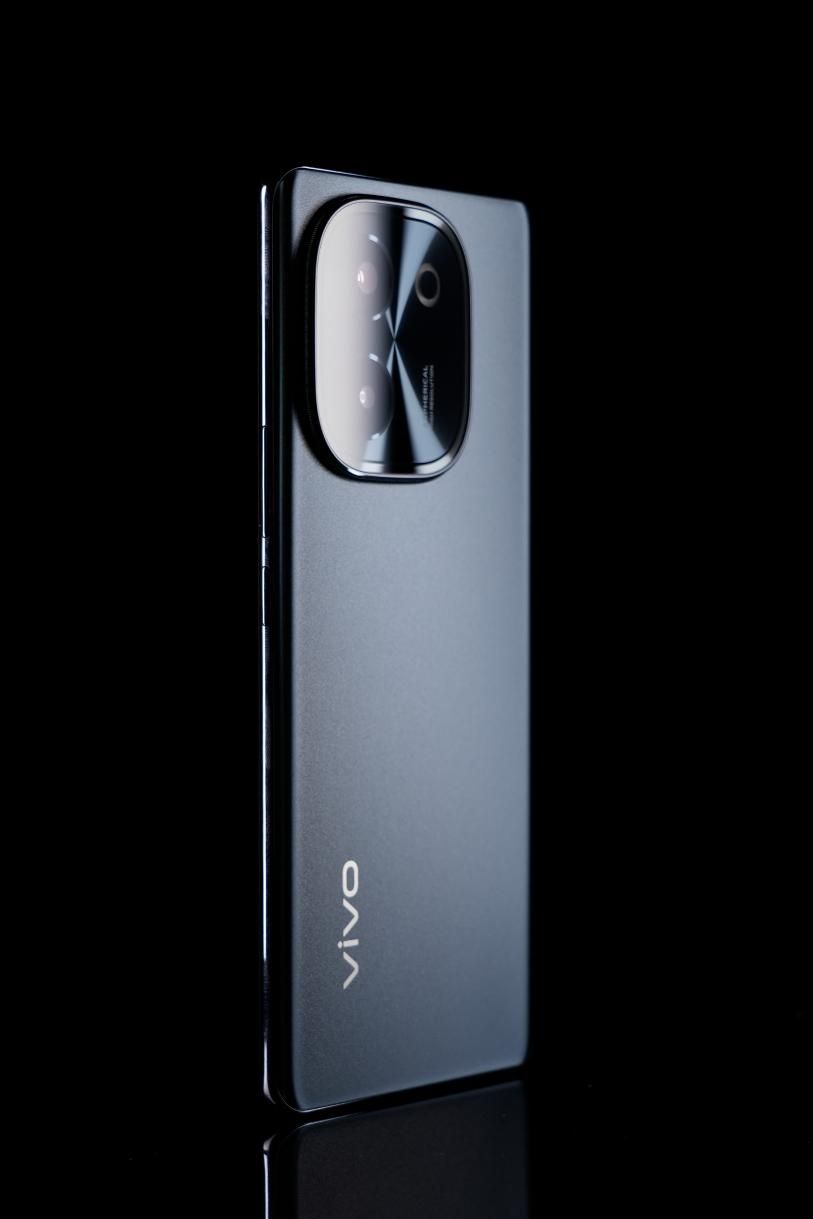 从技术角度看，简评vivo Y200/Y200 GT