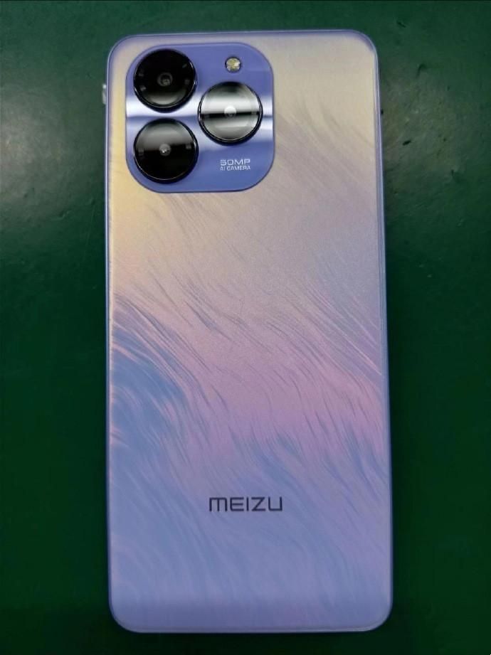 疑似魅族新机泄露，设计酷似iPhone 13系列