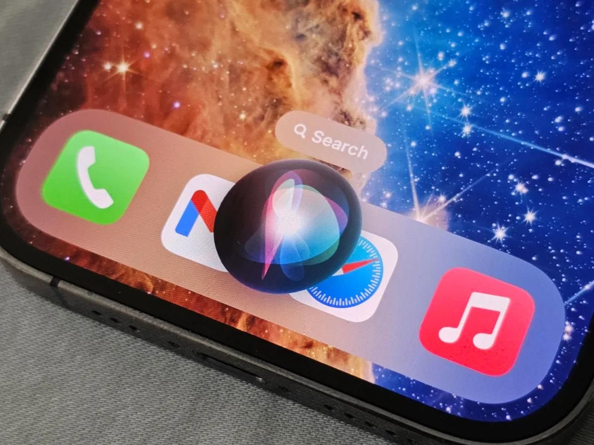 iOS 18引入端到端AI技术，可以实现实时语音控制和情感识别等高级功能