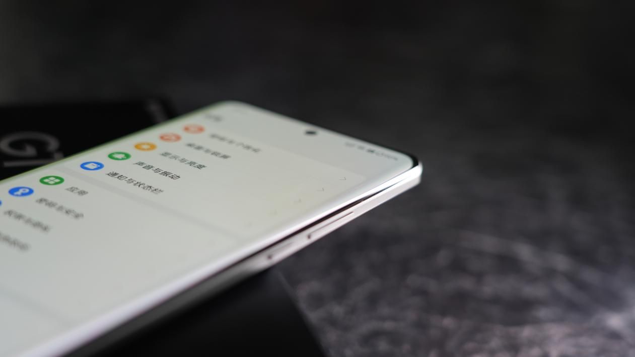 真我GT Neo6 SE，旗舰射手的训练方法