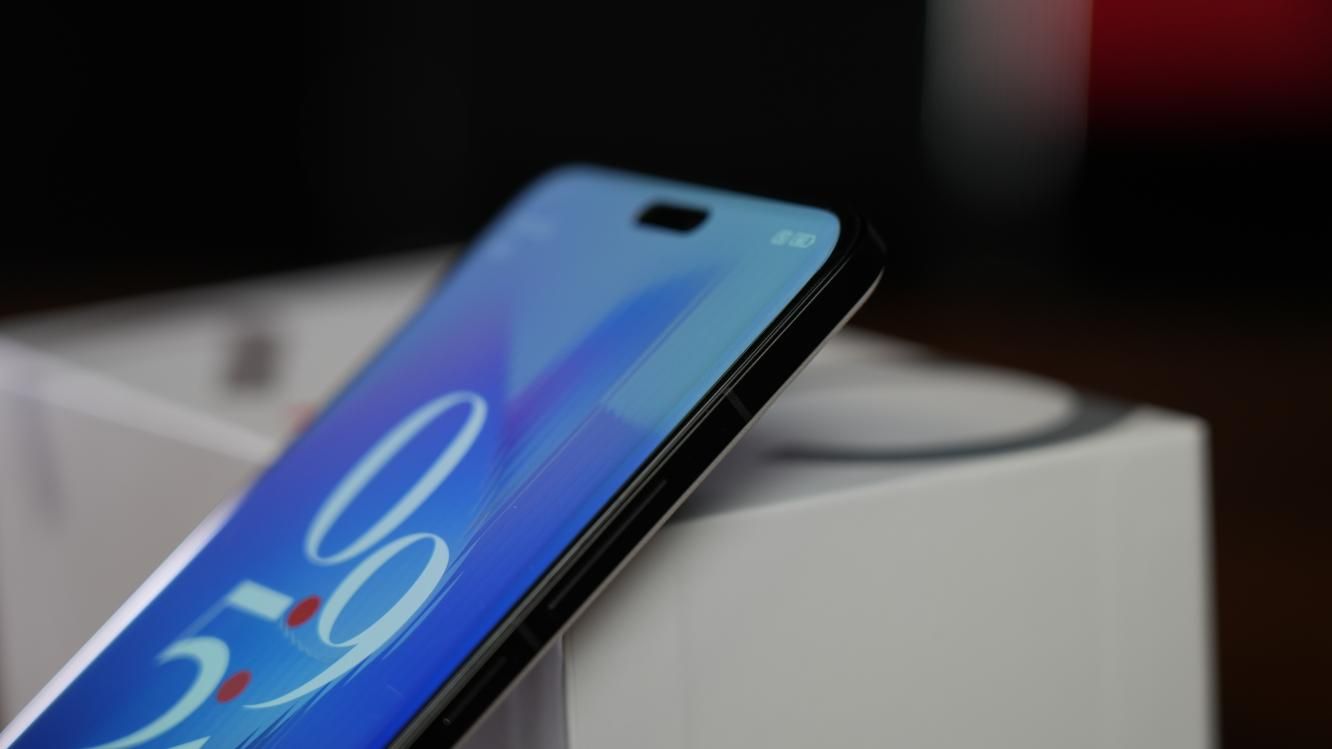 小米Civi 4 Pro限量定制彩图奖励，史上最全限定礼盒等你来拿！