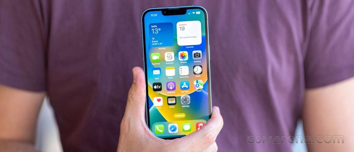 天马与京东联手生产iPhone SE 4显示屏