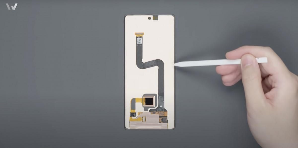 vivo X Fold3 Pro折叠屏结构解析，6.8英寸屏幕下的超轻巧组件